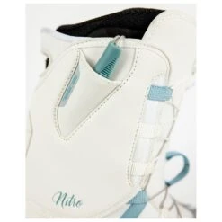 Boots Nitro Futura TLS White Blue -Glisshop Ski Gear 057fa1564ba0be8ab08f0be11926becbdcebb0a0 H21NITRBOO1374070 902