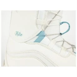 Boots Nitro Futura TLS White Blue -Glisshop Ski Gear 6628941f19db50189a4709feb81e9de9ed3ae149 H21NITRBOO1374070 903